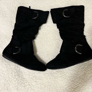 Black Women's Boots with Buckle Detail